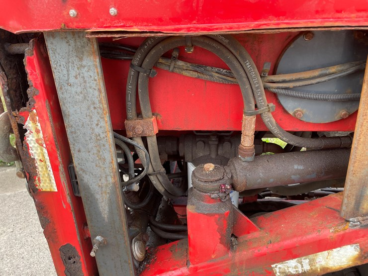 #1020-•-2002-moffett-piggy-back-forklift-image-12