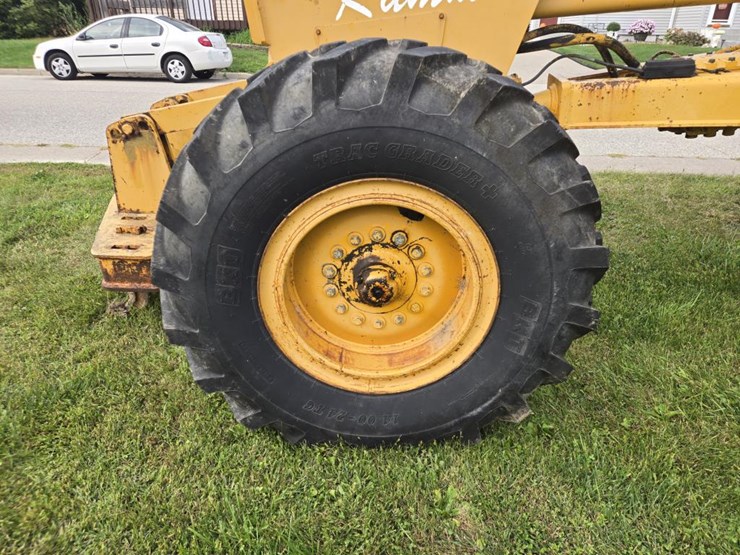 #1232-•-john-deere-jd770-grader-image-58