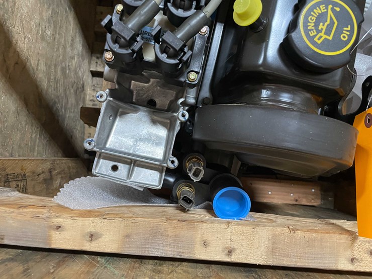#5567-•-ford-crate-engine-(f)-image-6