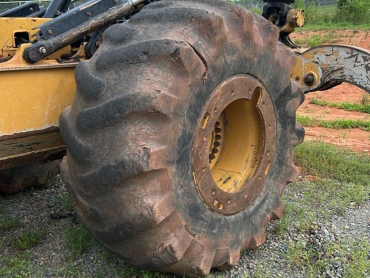 2018-caterpillar-535d-image-6