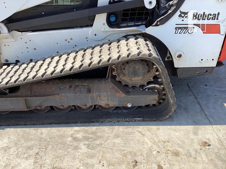 2019-bobcat-t770-image-11