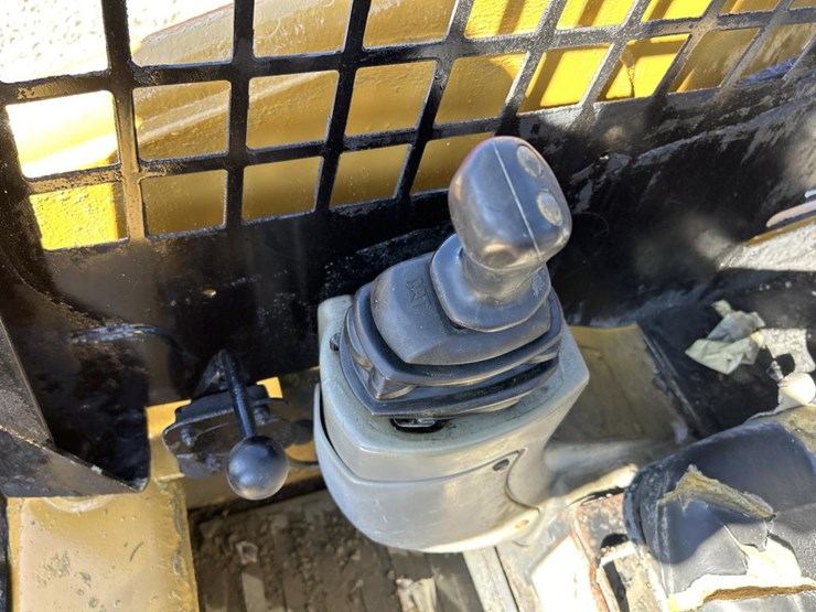 caterpillar-236-image-36