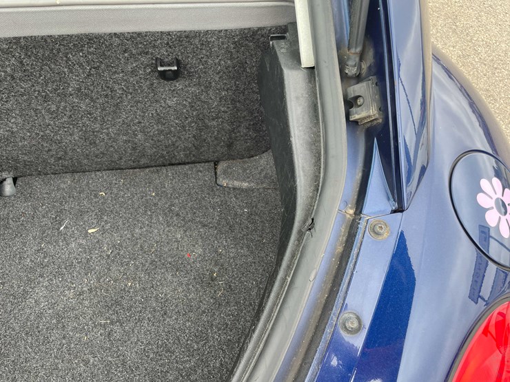 #1969-•-2006-vw-beetle-tdi-diesel-(has-wi-title)-(of)-image-79