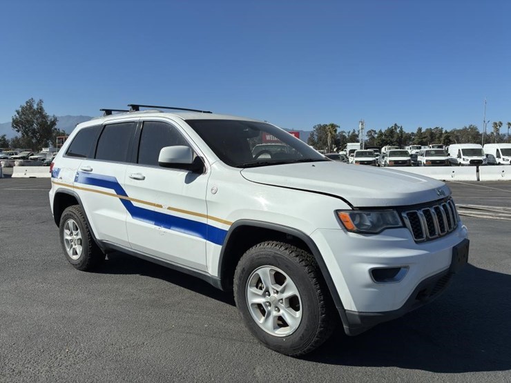 2017-jeep-grand-cherokee-image-3