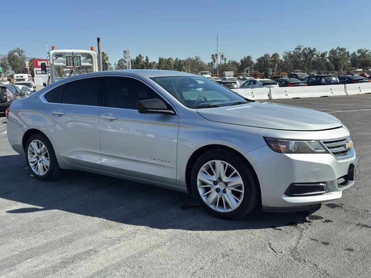 2018-chevrolet-impala-sedan-image-2
