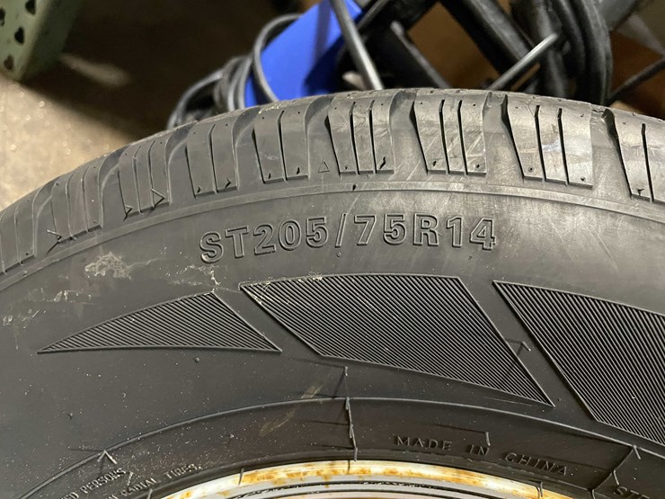 #5527-•-5-lug-trailer-spare-tire-(cw)-image-8