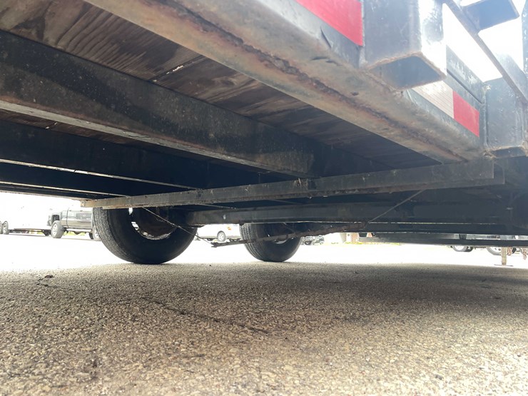 #1978-•-2002-reliable-welding-2-axle-trailer-(has-wi-title)-image-61