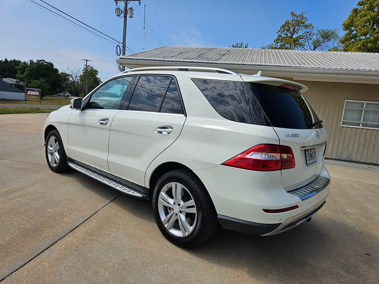 #18517-•-2013-mercedes-benz-m-class-multipurpose-vehicle-(mpv)-image-8