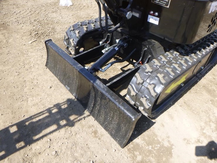 2025-vicsec-vc13-hydraulic-excavator-image-15
