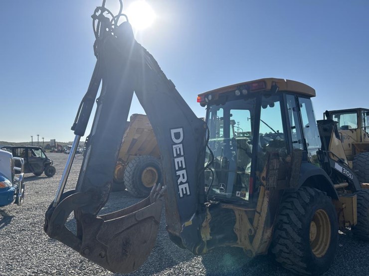 2008-deere-310sj-image-44
