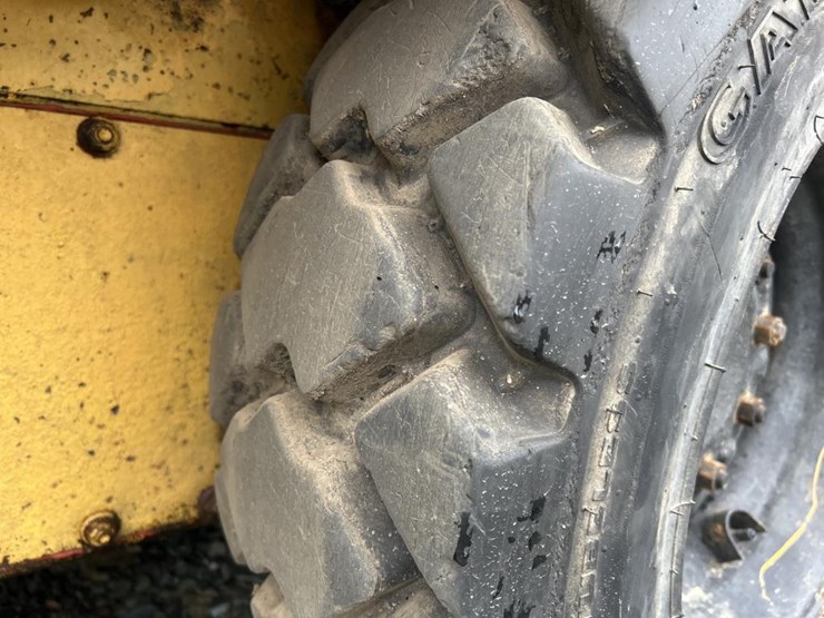 deere-240-image-44