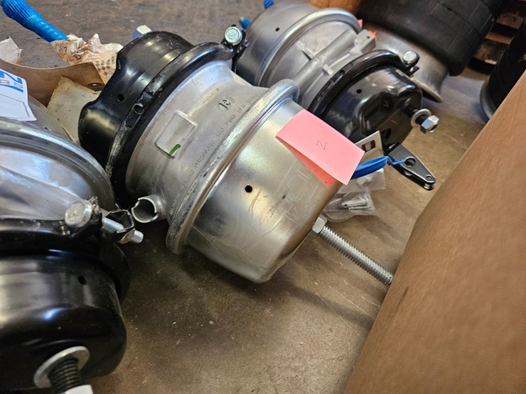 #21180-•-semi-brakes-image-6