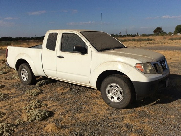 2016-nissan-frontier-image-3