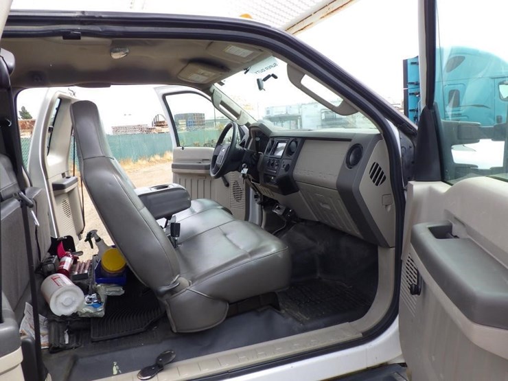 2010-ford-f350-image-7