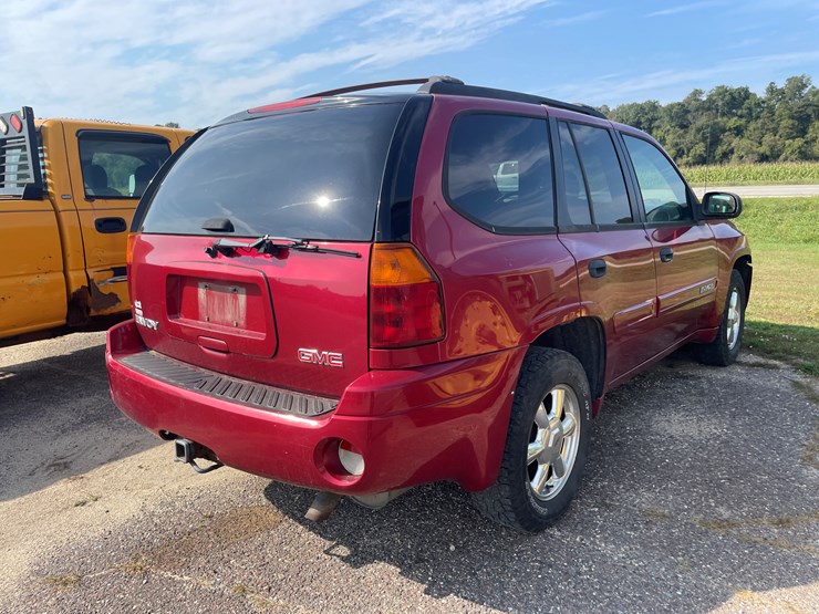 2004-gmc-envoy-image-4