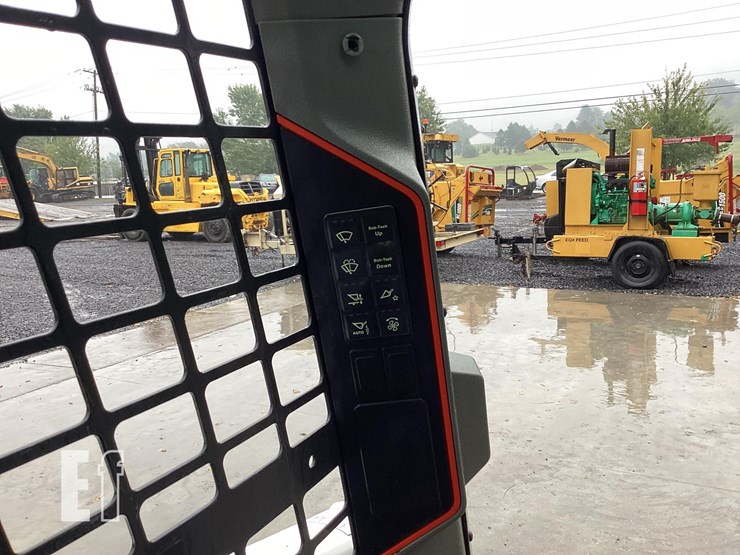 2020-bobcat-t76-image-14
