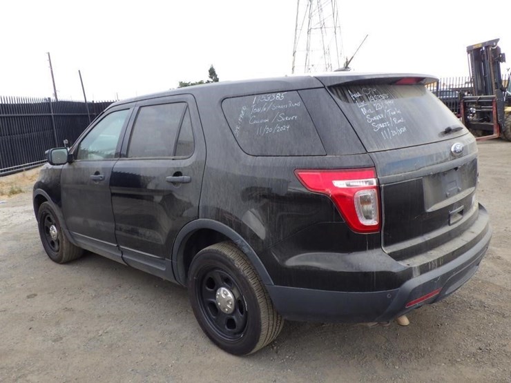 2015-ford-explorer-image-4