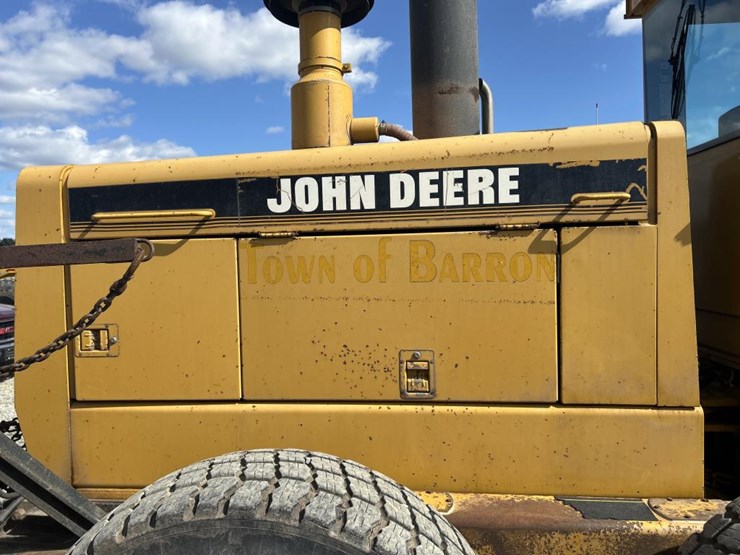 deere-770bh-image-78