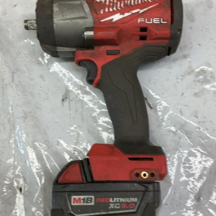 #100 • Milwaukee 1/2” Impact