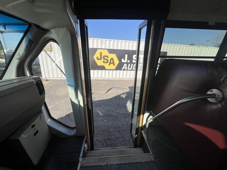 2007-chevrolet-express-school-bus-image-36
