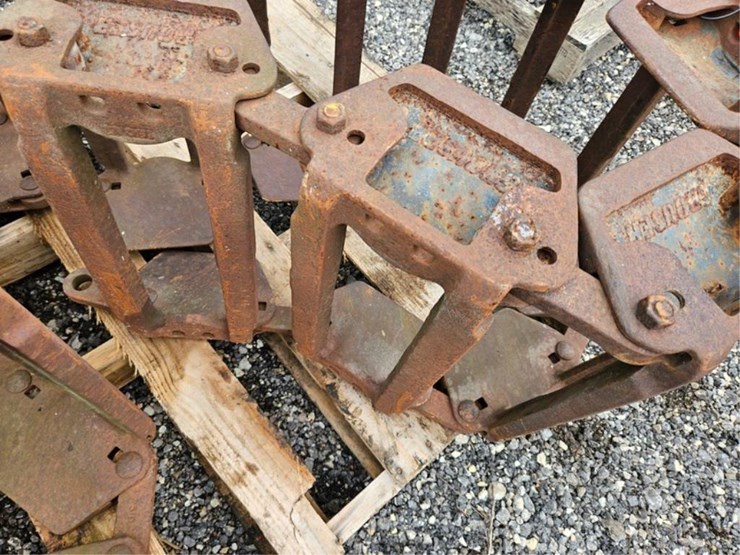 #2039-•-grouser-12"-steel-skid-steer-tracks-image-14