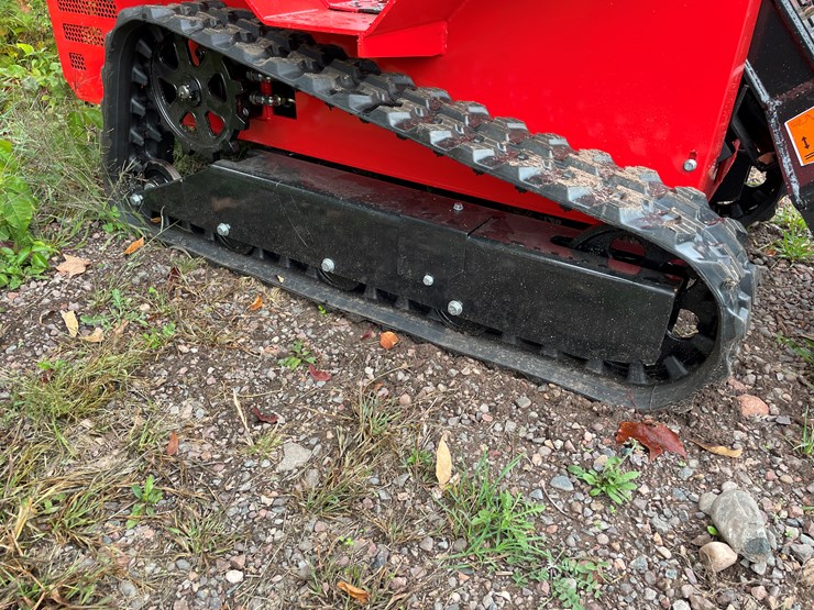 #8169-•-agt-crawler-loader-image-27