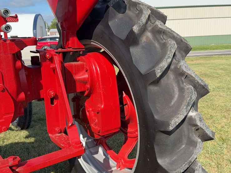 farmall-350-diesel-high-crop-image-33