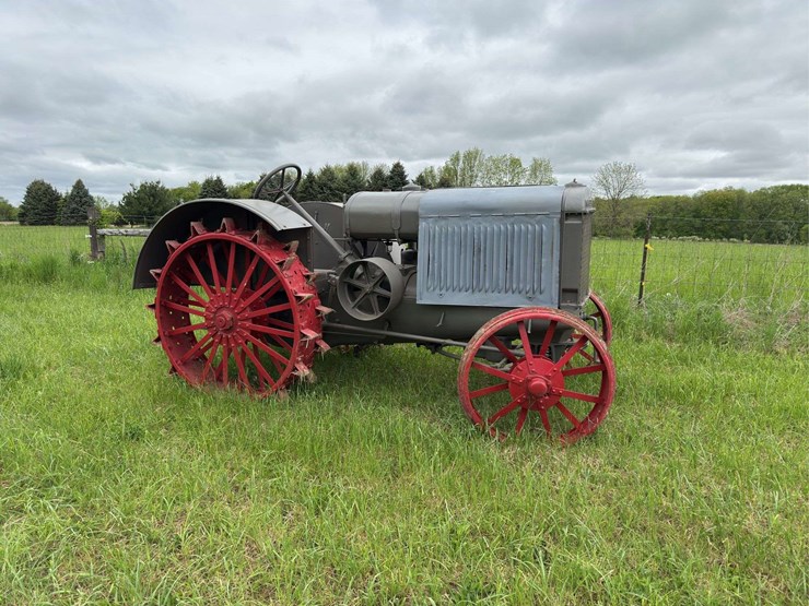 mccormick-deering-22-36-image-1