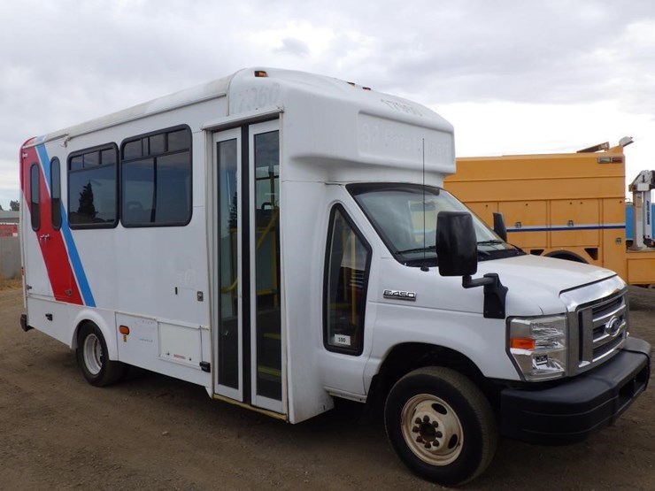 2017-ford-450-image-2