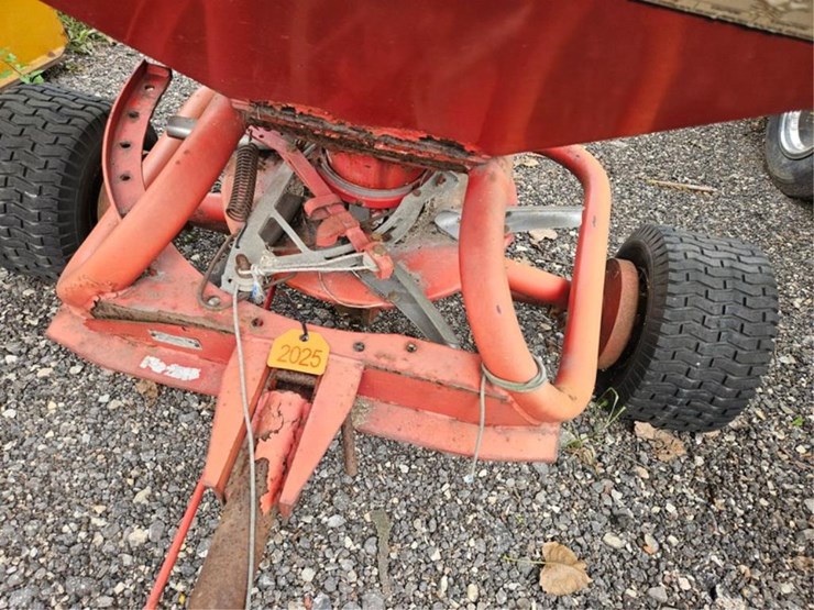 #2025-•-lely-towable-spreader-image-10