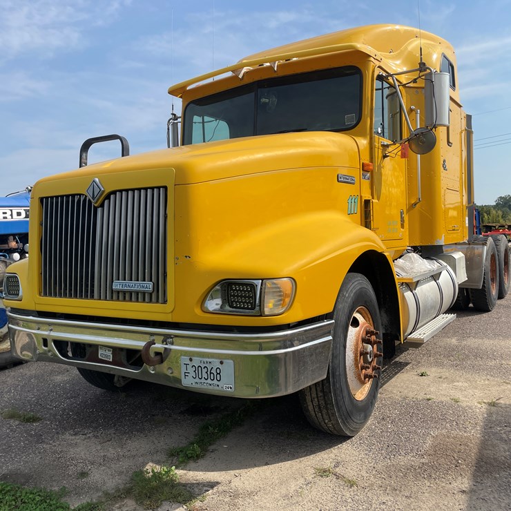 #1003 • 1997 International Semi Tractor (Has WI Title)