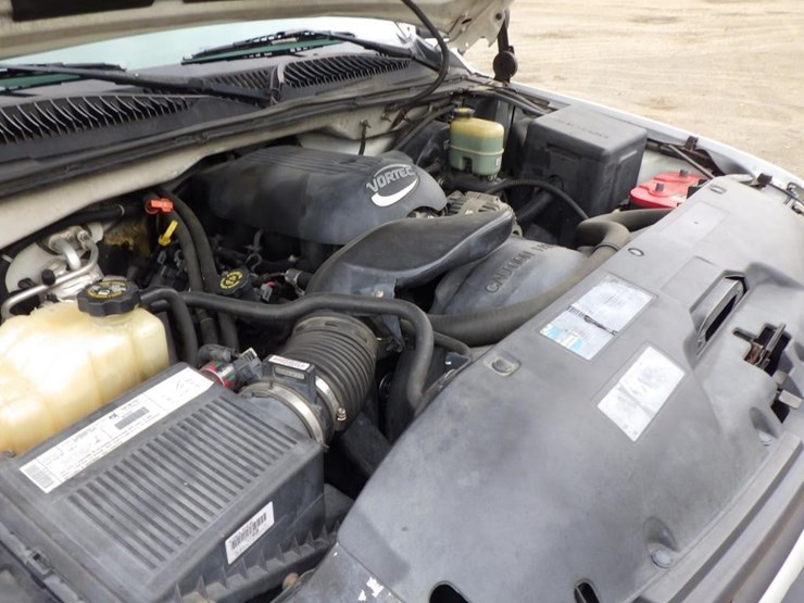 2002-chevrolet-1500-image-9