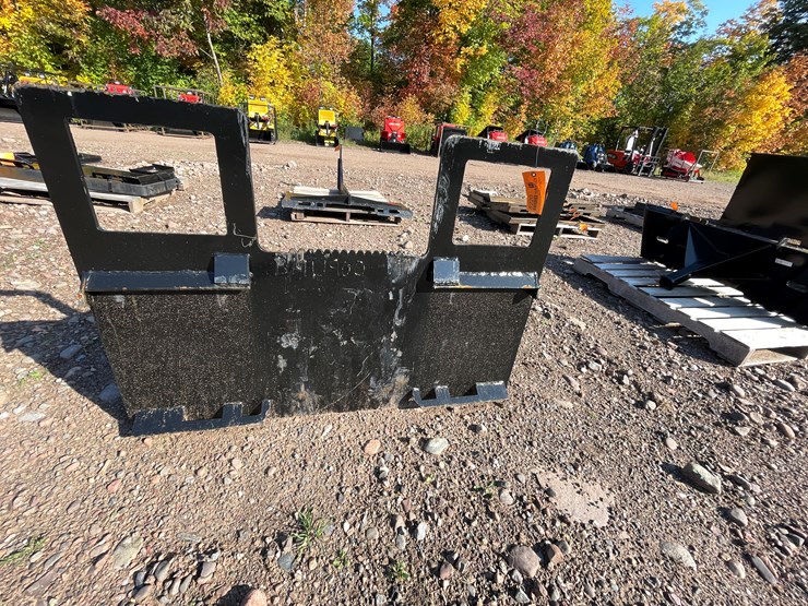 #8220-•-new-kc-40"-skid-steer-tree-spade-image-5