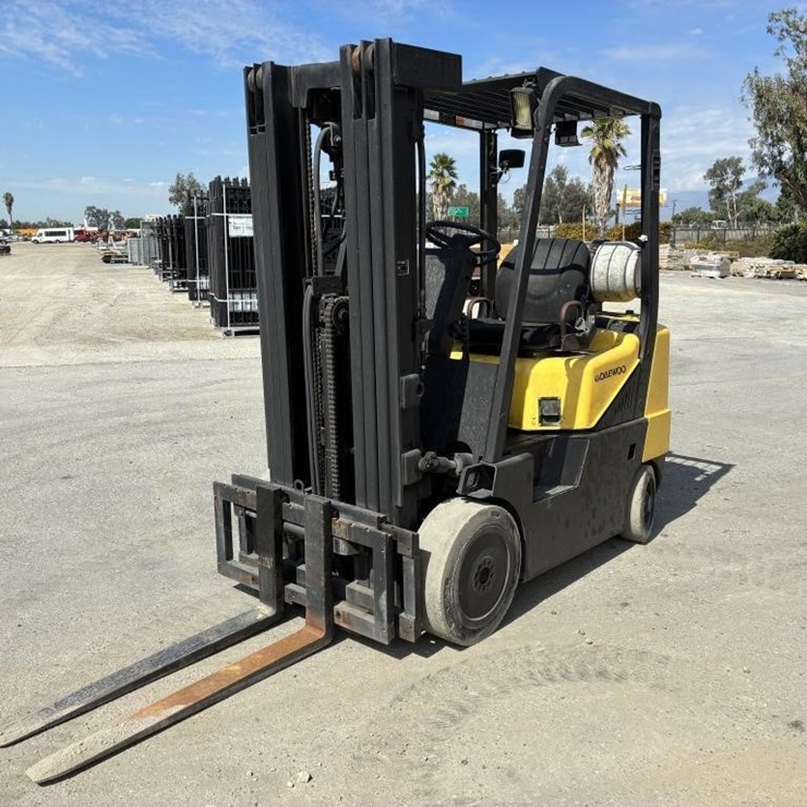 2004 DAEWOO GC25E-3