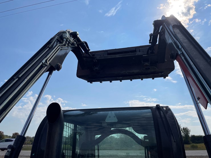2019-new-holland-l216-image-38