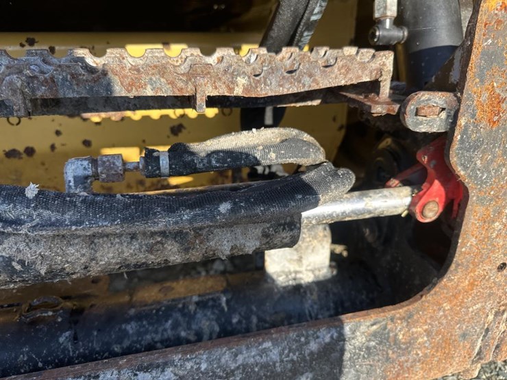 caterpillar-226d3-image-26