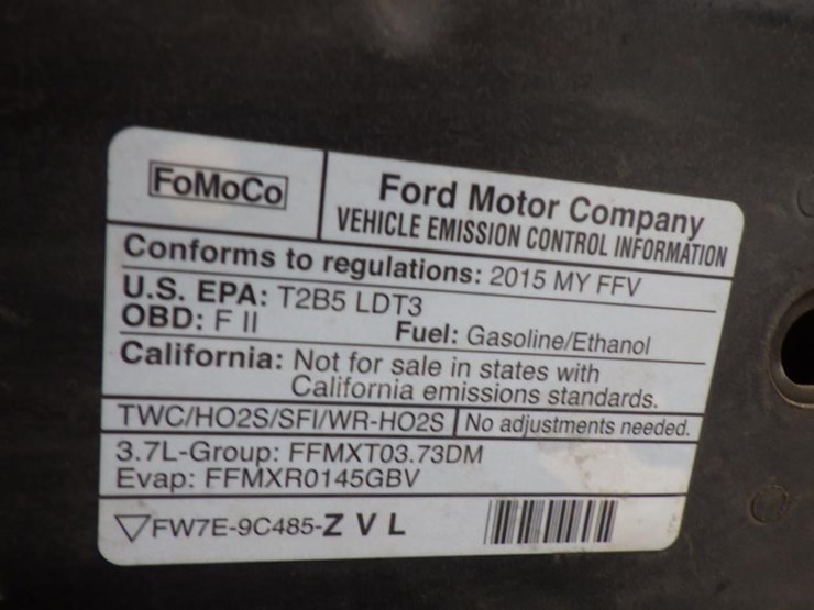 2015-ford-explorer-image-12