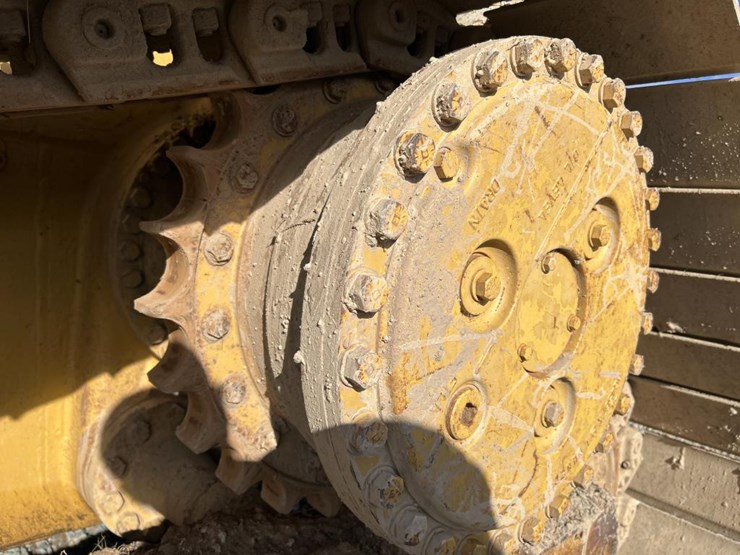 caterpillar-d4h-image-59