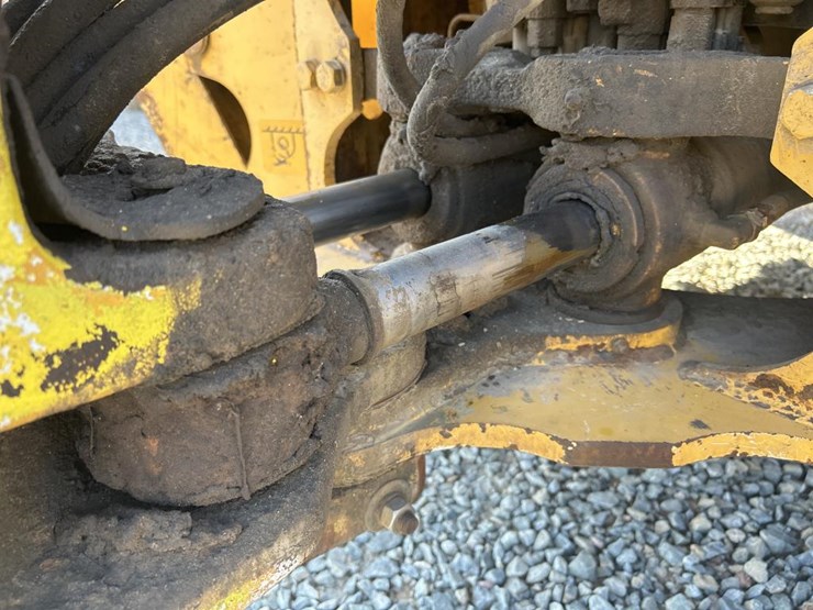 2008-deere-310sj-image-50