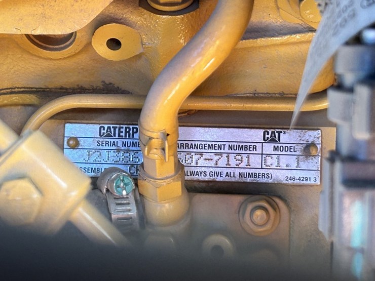 #1034-•-2023-caterpillar-302.7-cr-mini-excavator-image-51