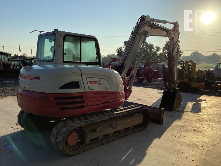 2018-takeuchi-tb290-image-4