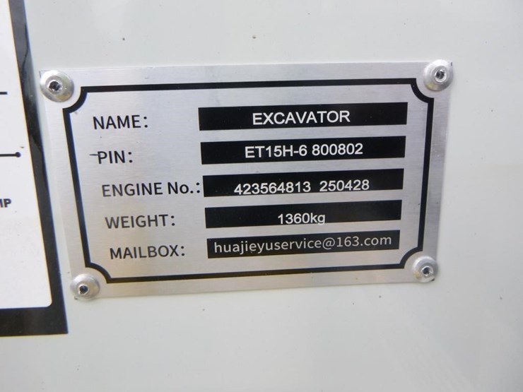 bttl-et15h-6-hydraulic-excavator-image-29
