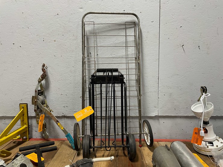 #5519-•-(2)-folding-utility-carts-(cw)-image-1