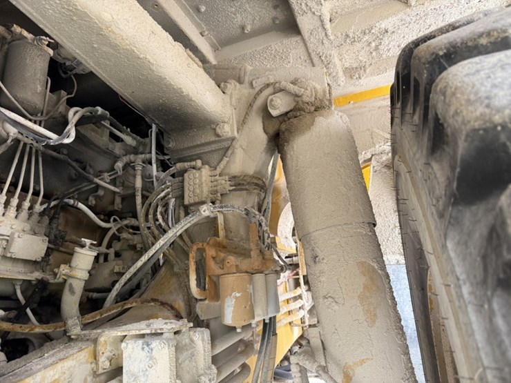 komatsu-hd465-5-image-136