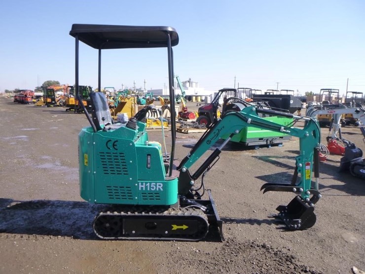 2025-agt-h15r-hydraulic-excavator-image-7