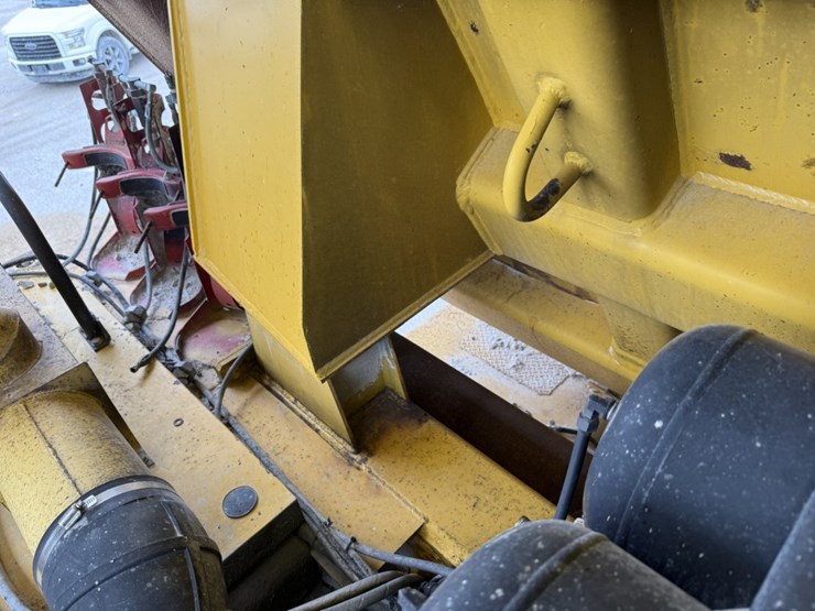 komatsu-hd465-5-image-51