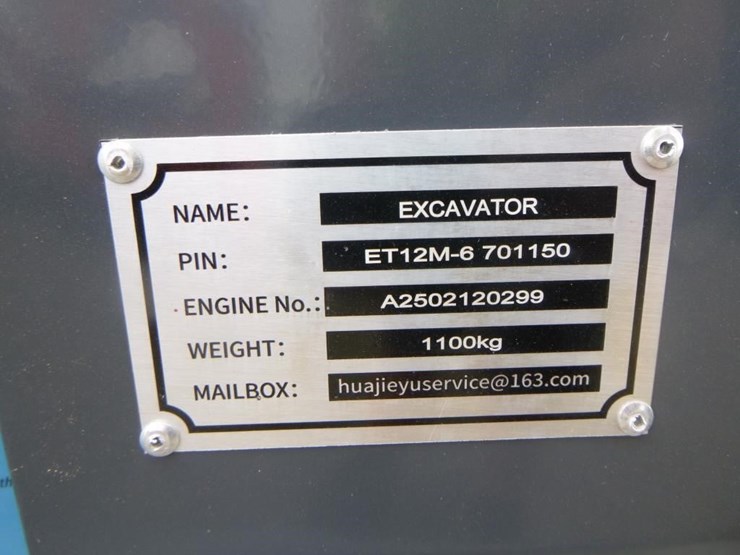 bttl-et12m-6-hydraulic-excavator-image-28