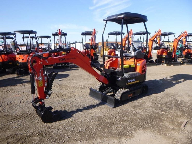 2025-tpm-16-hydraulic-excavator-image-1