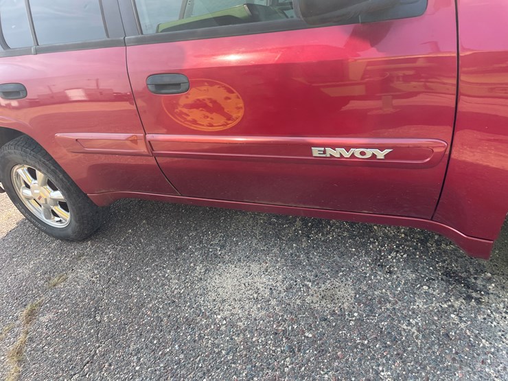 2004-gmc-envoy-image-12