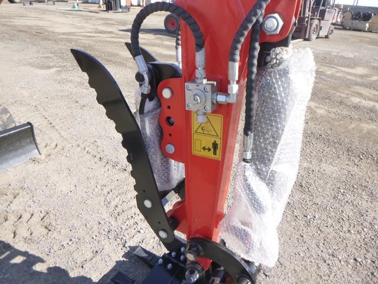 2025-tpm-16-hydraulic-excavator-image-12